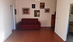Spazioso Bilocale Zona Grattacielo