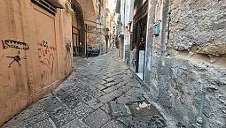 Centro Storico Di Napoli- 2 Vani + Acc