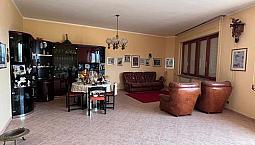 Attico Con Ingresso Indipendente