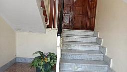 Via Pascoli, In Piccola Palazzina