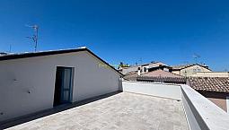 Ampio Appartamento, Versatile E Con Terrazzo Pano