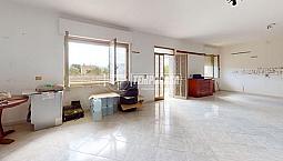Appartamento Con Seminterrato 160Mq