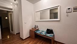 Ampio Tricamere Con Studio In Via Piave