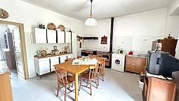 Appartamento Con Box E Cortiletto