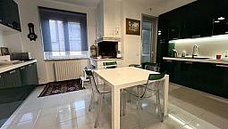Posizione Centralissima - 150Mq - Cucina Abitabile
