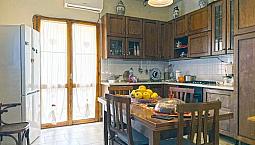 Appartamento Tre Camere, Villa Mosca