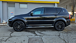 Rexton W 4X4 7 Posti