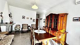 Ampio Appartamento Con Mansarda Ideale Come Strutt