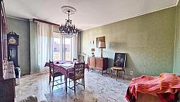 Bicamere Più Studio Con Terrazzo