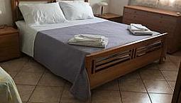 Appartamento Con Tre Camere Da Letto E Due Bagni