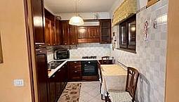 Appartamento Con Posto Auto E Giardino