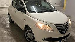 Lancia Y