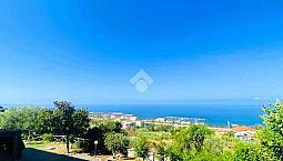 3 Locali A San Lucido