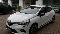 Noleggio A Breve Termine - Renault Clio