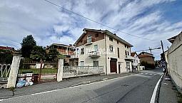 Stabile - Palazzo A Rivoli Via Mazzini 6 Locali