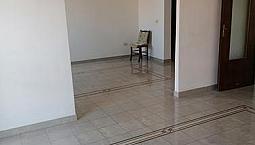 Viale Caprera Ultimo Piano Quattro Vani 105.000