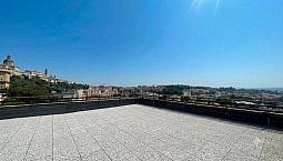 Il Lusso Di Una Vista Aperta Nel Cuore Della Città