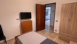 Appartamento Arredato Con 3 Camere, Cucina E Bagno