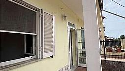 Luminoso Appartamento Con Ingresso Indipendente