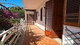 Appartamento In Villa A Casteldaccia