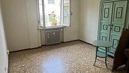 Trilocale In Oltretorrente Con Garage