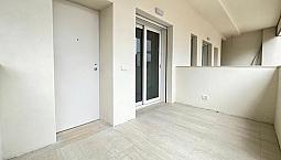 Piano Terra Con Corte Di 60 Mq A 350 M Dal Mare
