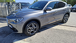 Alfa Romeo Stelvio Q4 Executive