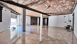 Locale Commerciale 250 Mq