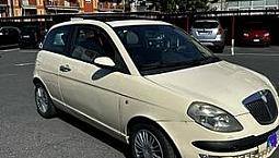 Lancia Y