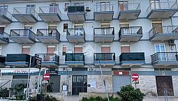 4 Locali A Mola Di Bari