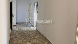 Appartamento Da Ristrutturare In Centro A San Lazz