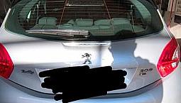Peugeot 208 - 2014