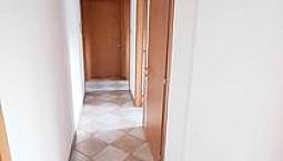 Appartamento Con Due Camere In Centro Rif. Gl1573