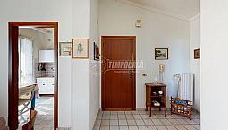 0Gg120 - Trilocale Con Vista Panoramica