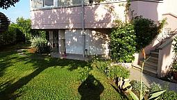 Cecina Città, 5 Vani Giardino, Garage E Taverna