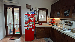 Bilocale Con Sottotetto, Terrazzo E Posto Auto
