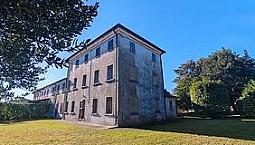 Appartamenti In Villa In Centro A San Stino