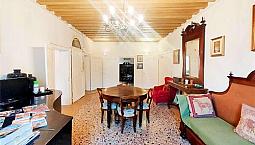 Prestigioso E Signorile Appartamento A Venezia