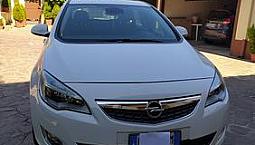 Opel Astra J 100Cv Alimentata A Gpl