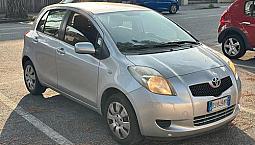 Toyota Yaris 1.0 5 Porte - Neopatentati