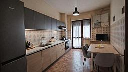 Appartamento Con Ampio Terrazzo