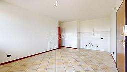 Trilocale Con Balcone E Garage