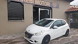 Peugeot 208 1.2 82 Cv 3 Porte X Neopatentati