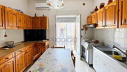 Appartamento Con Cantinola In Zona Levante