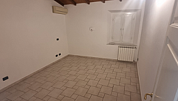 Casa Con Ingresso Indipendente