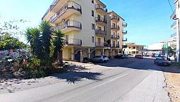 Ampio Appartamento Vista Mare Con Ascensore
