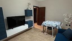 Trilocale Ristrutturato Piano Medio Zona Martucci