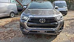 Toyota Hilux 2.4 D-4D A/T 4Wd 4 Porte Doppia ...