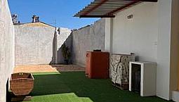 Semi Indipendente Con Cortile