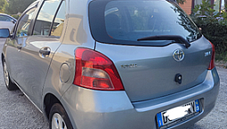 Toyota Yaris 1.0 Benzina
